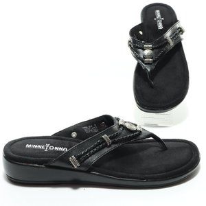 - MINNETONKA SILVERTHORNE 360° Black and Silver Thong Sandal Flip Flop US 8